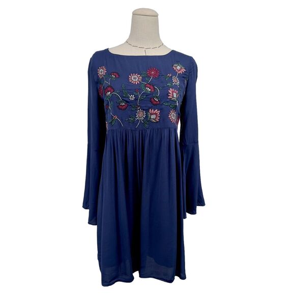 BB Dakota Floral Dress Womens Size XS Embroidered Long Bell‎ Sleeves Tie Back - Picture 1 of 11